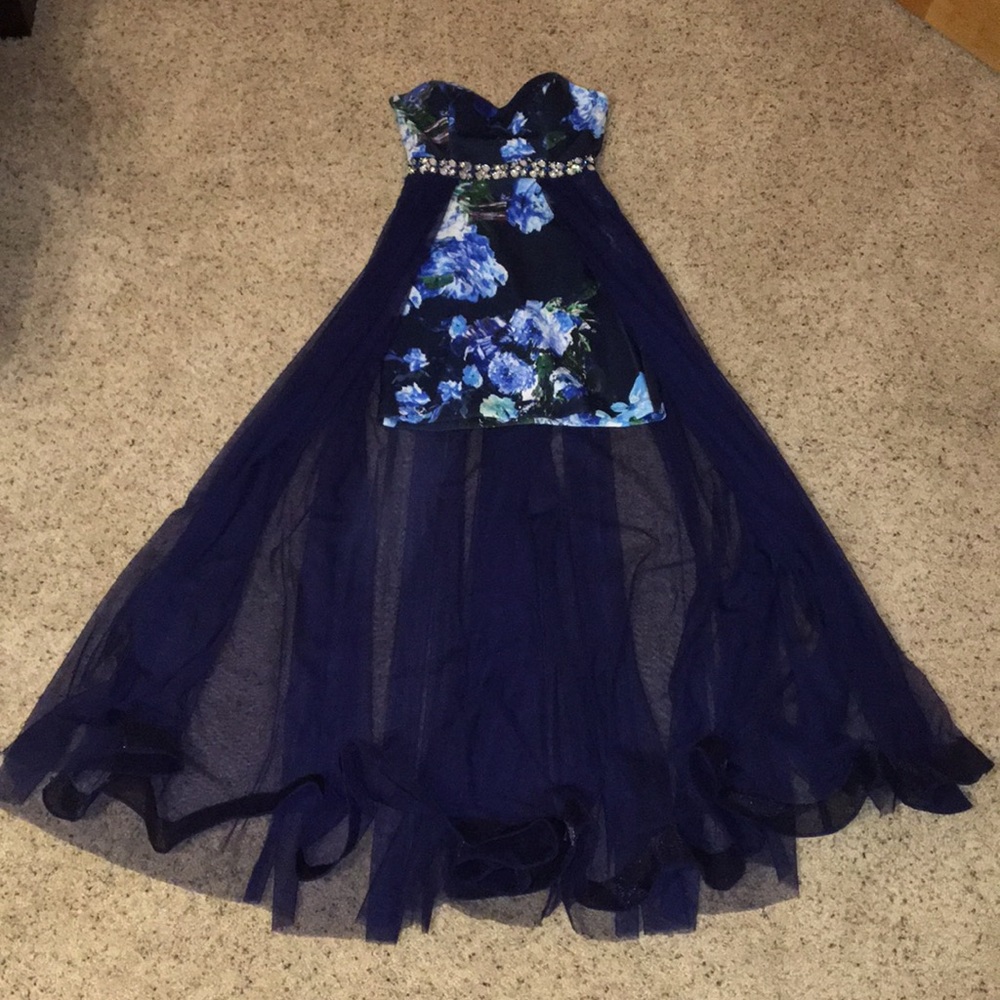 Navy blue prom dress